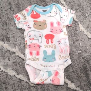 ✨ 10/$10✨ NWOT Gerber Organic Onesie